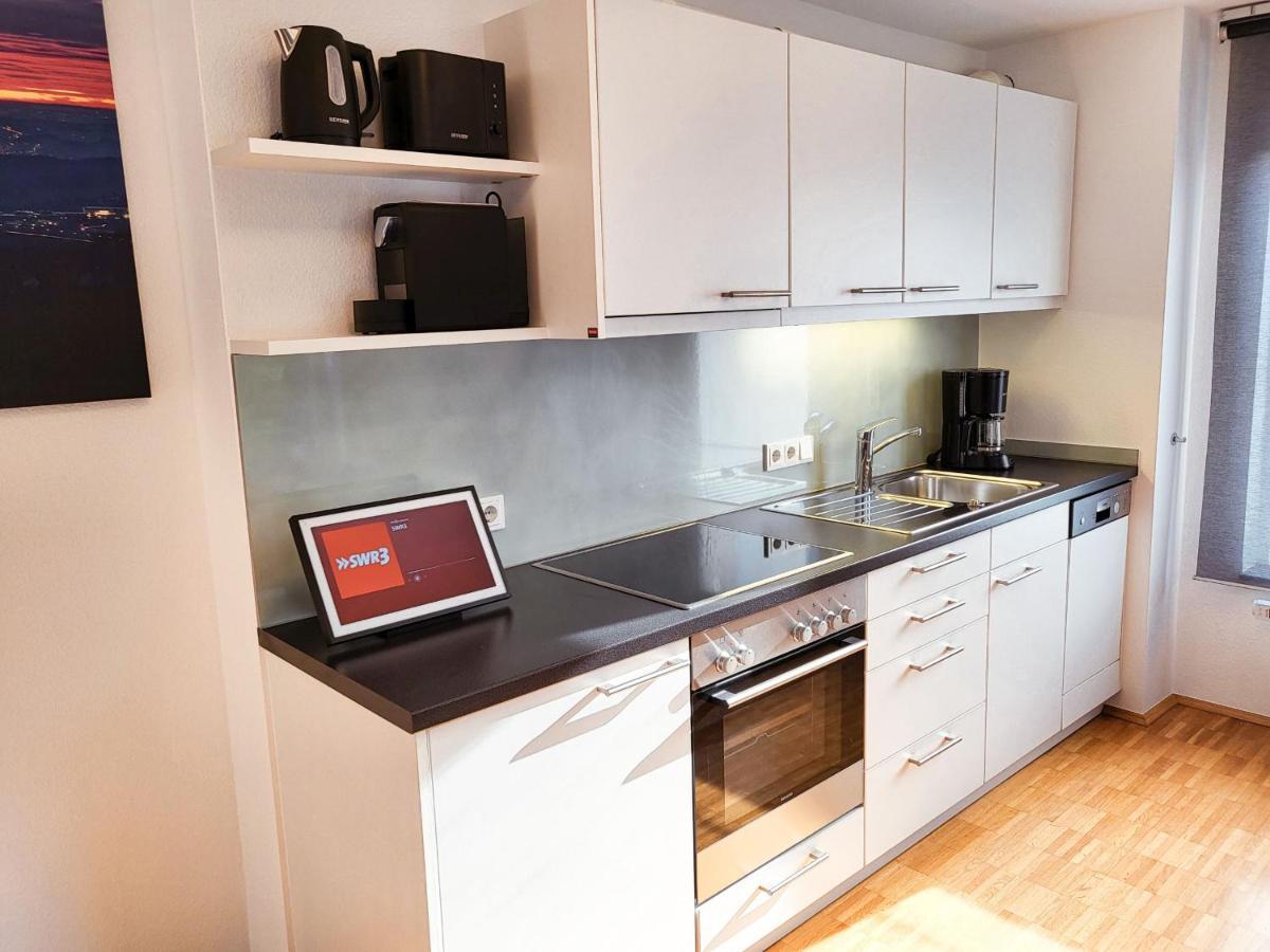 Zentrale Ferienwohnung In Aalen City Mit 4-Sternen Екстер'єр фото
