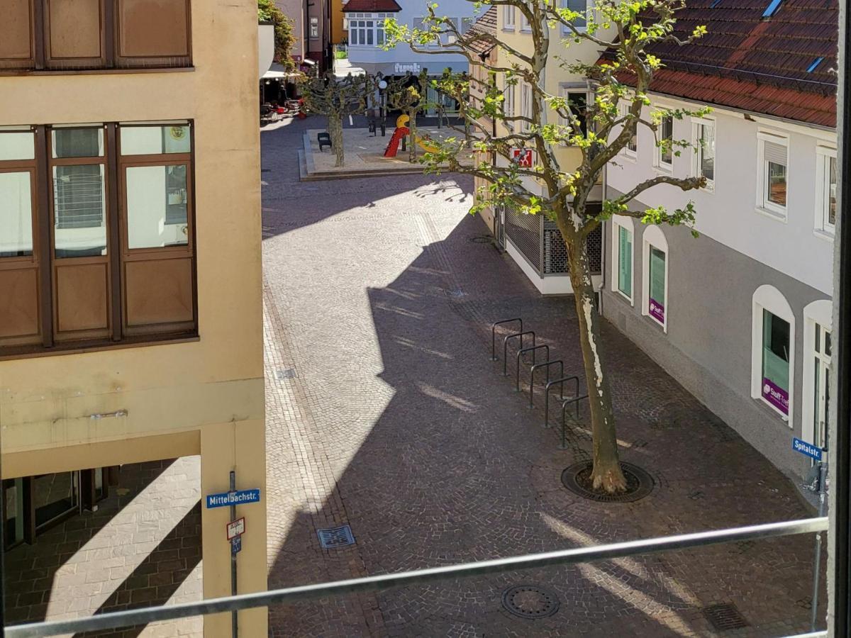 Zentrale Ferienwohnung In Aalen City Mit 4-Sternen Екстер'єр фото