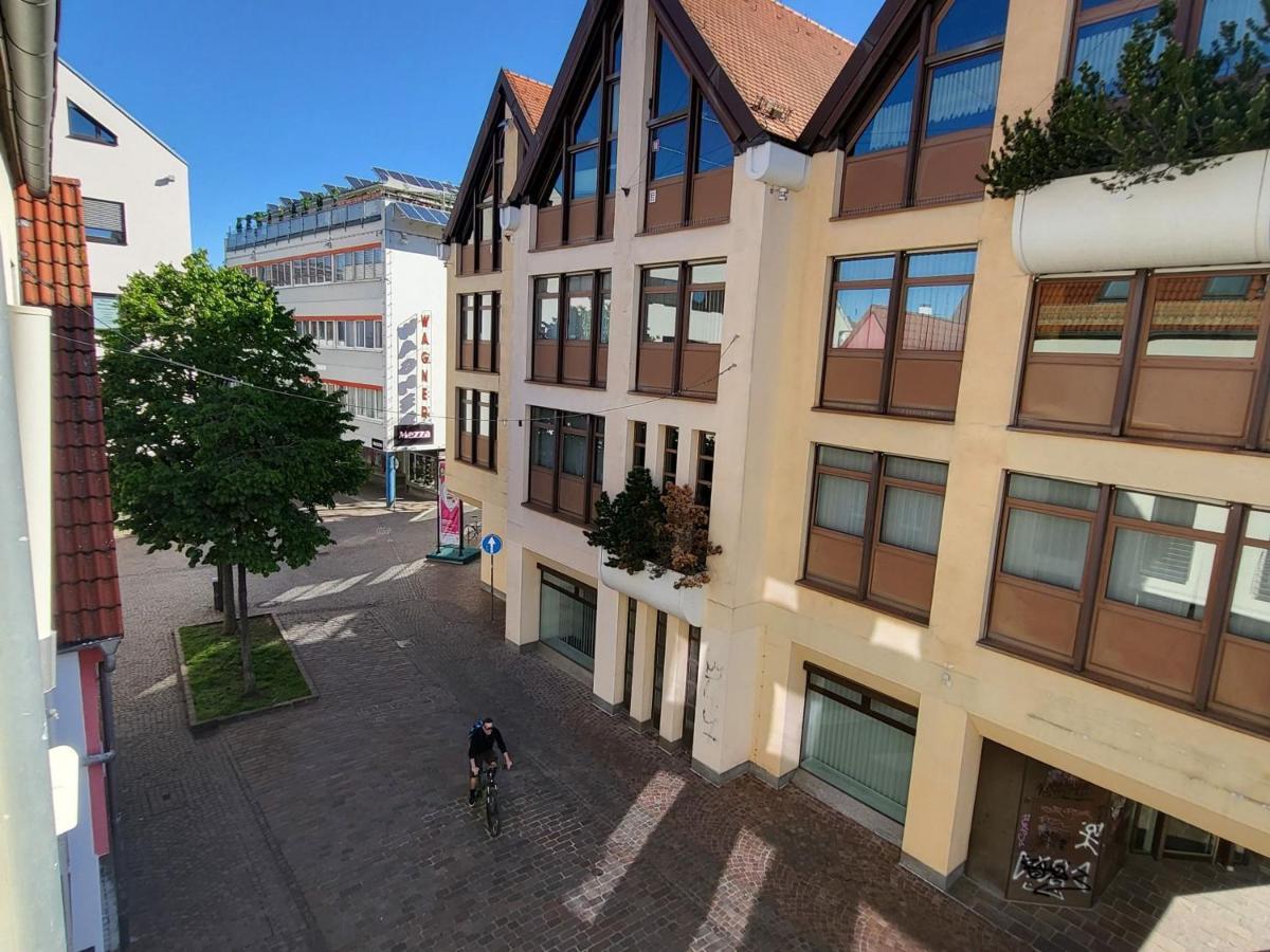 Zentrale Ferienwohnung In Aalen City Mit 4-Sternen Екстер'єр фото